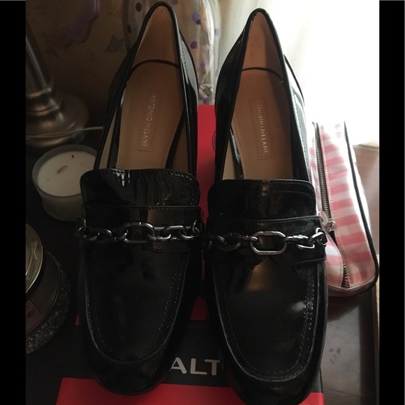 Antonio Melani black patent loafers - Picture 1 of 5